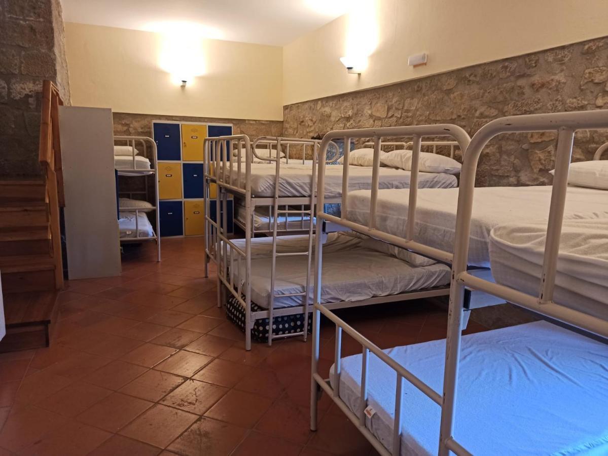 Albergue De Sos Del Rey Catolico Luaran gambar